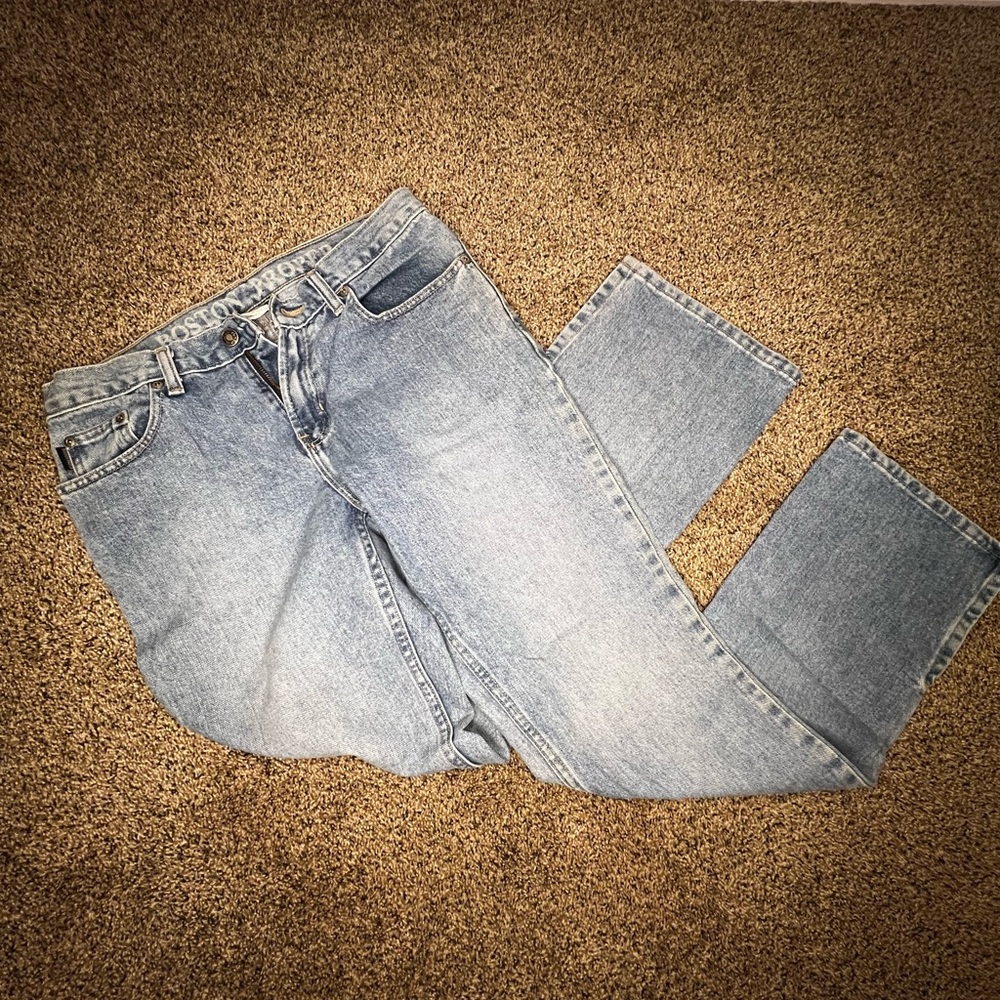 Boston Proper Straight Split Hem Jeans – Size 6 (Style RWB2900-40, Cut B22209)